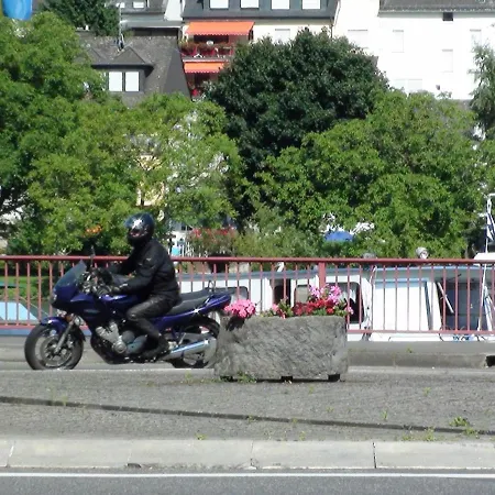 Albergo Pensione Pensión Alf